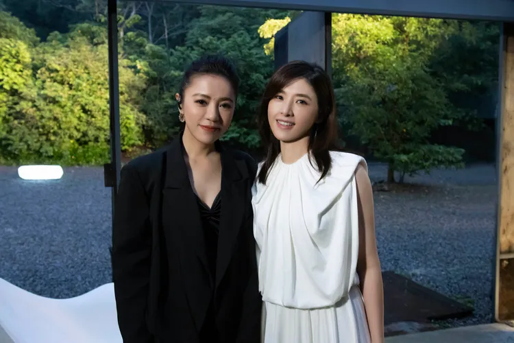 丁噹（左）與蘇慧倫甜美合體。相信音樂提供