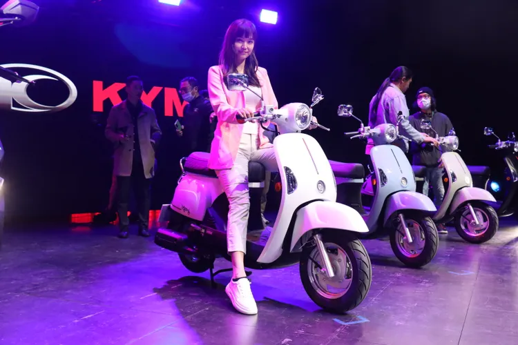 iMany在原先的復古設計中重新雕琢外觀美學，主打簡約奢華設計。林浩昇攝