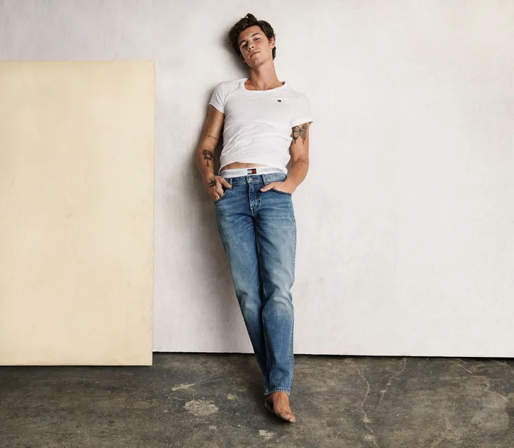 尚恩曼德斯俊俏外型加上獨特歌聲，圈住眾多粉絲。品牌提供