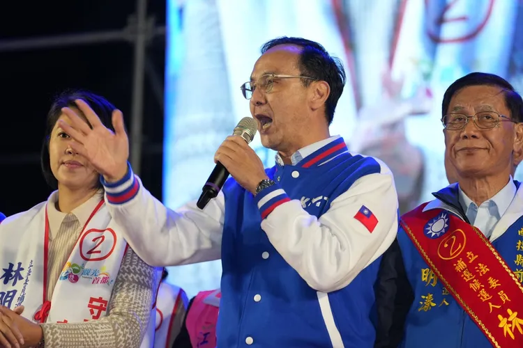 朱立倫痛批對手陣營，僅靠幾個月的抹黑攻擊就想勝選，這是污辱南投鄉親的智慧。國民黨提供