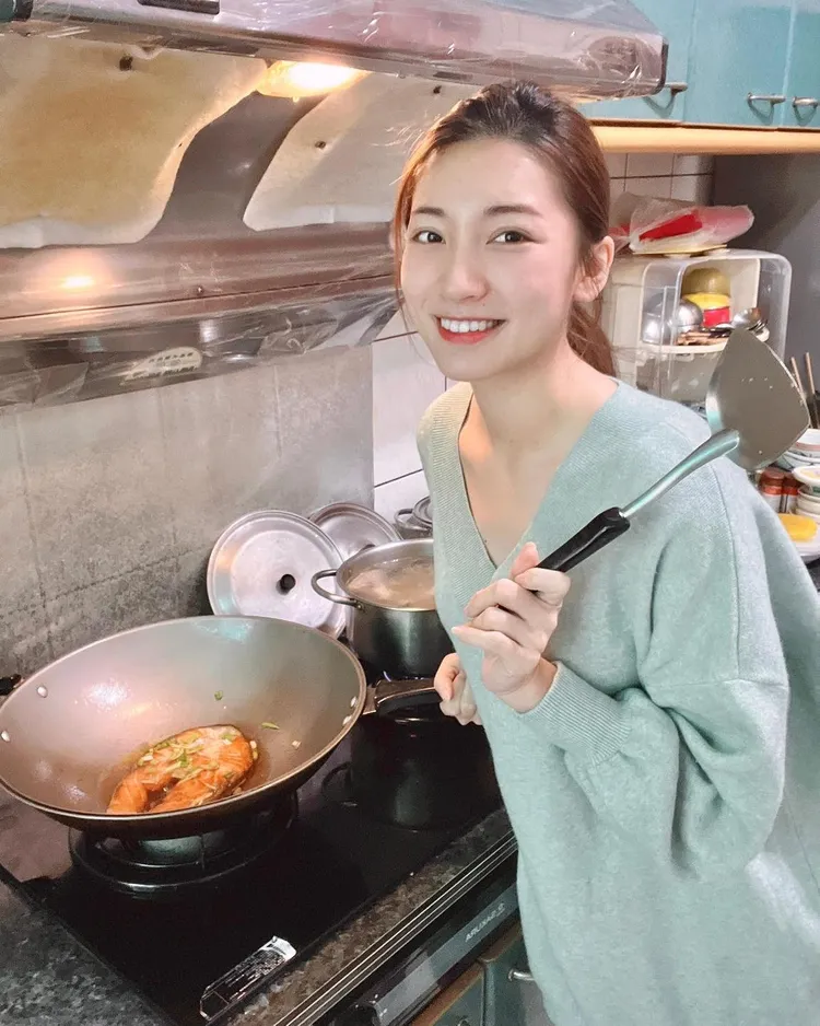 林彤的粉專中也有出現做菜的照片。翻攝自林彤臉書