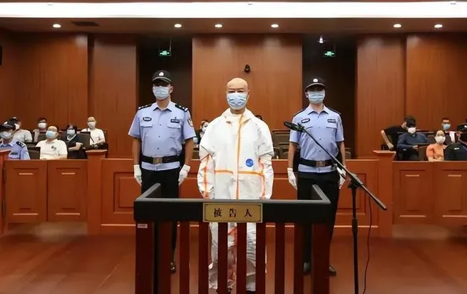 嫌犯許國利受審。翻攝網路