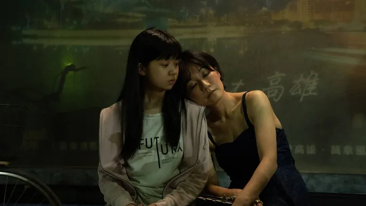 公視學生劇展《蘇芯語改名字》吳以涵（左）、陳婉婷劇中有精彩母女對手戲。公視提供