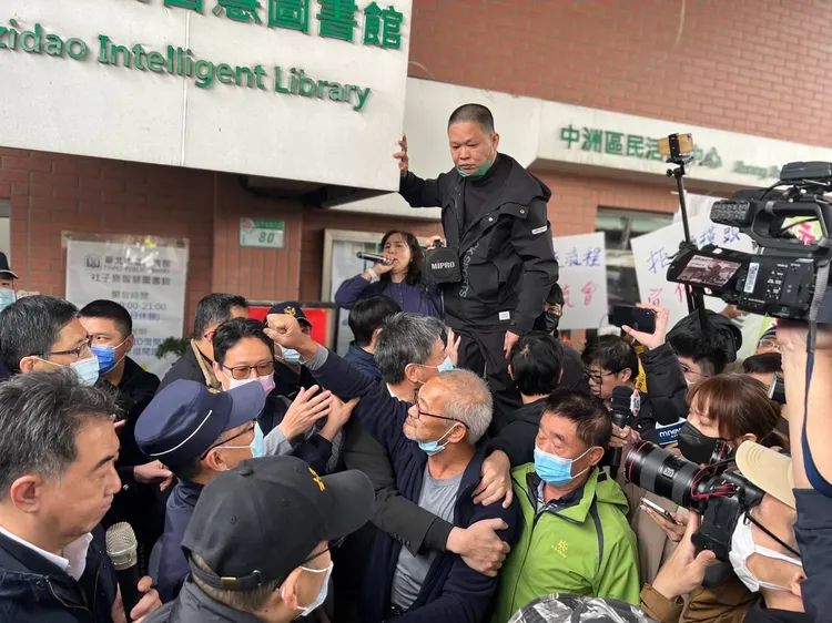 地政局長陳信良遭轟「局長滾蛋」。地政局提供