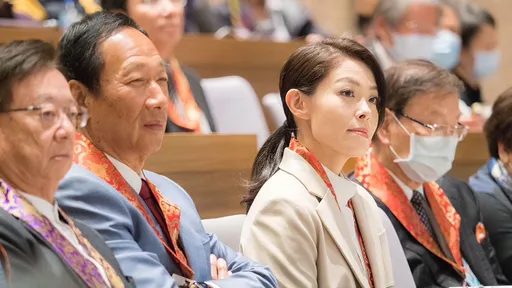 郭台銘竹市演講同台高虹安　要她「趕快把棒球場修好」