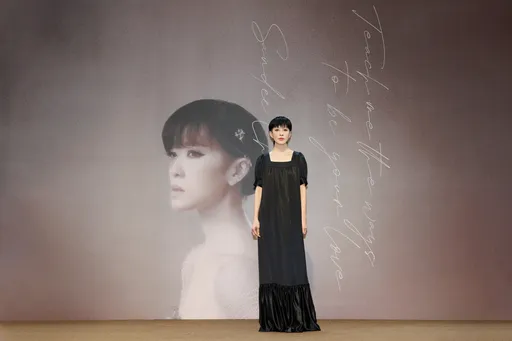 金曲歌后冒高帅护花使者 她喊「很恐怖」这答案全场惊呆了!