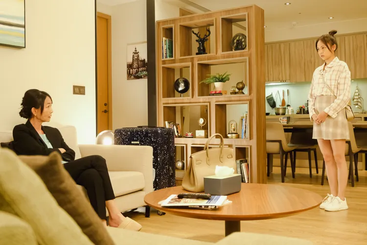 應采靈（左）與黃姵嘉過去曾爆發正面衝突。公視台語台提供