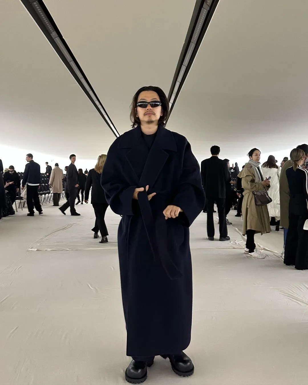 韓星李東輝出席看秀,他是女星鄭浩妍的男友。翻攝dlehdgnl IG