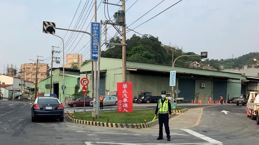 嚴防清明掃墓車潮壅塞 樹林警加強交管取締違規