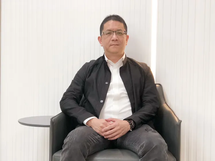 泰嘉開發董事長呂金發做事十分嚴謹，每張圖面、每個格局都會一再審視，對他而言，自己看不慣的格局，絕對不會蓋給住戶住。葉家銘攝