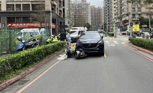 休旅車無號誌路口撞機車　均未減速！雙載夫妻1死1重傷