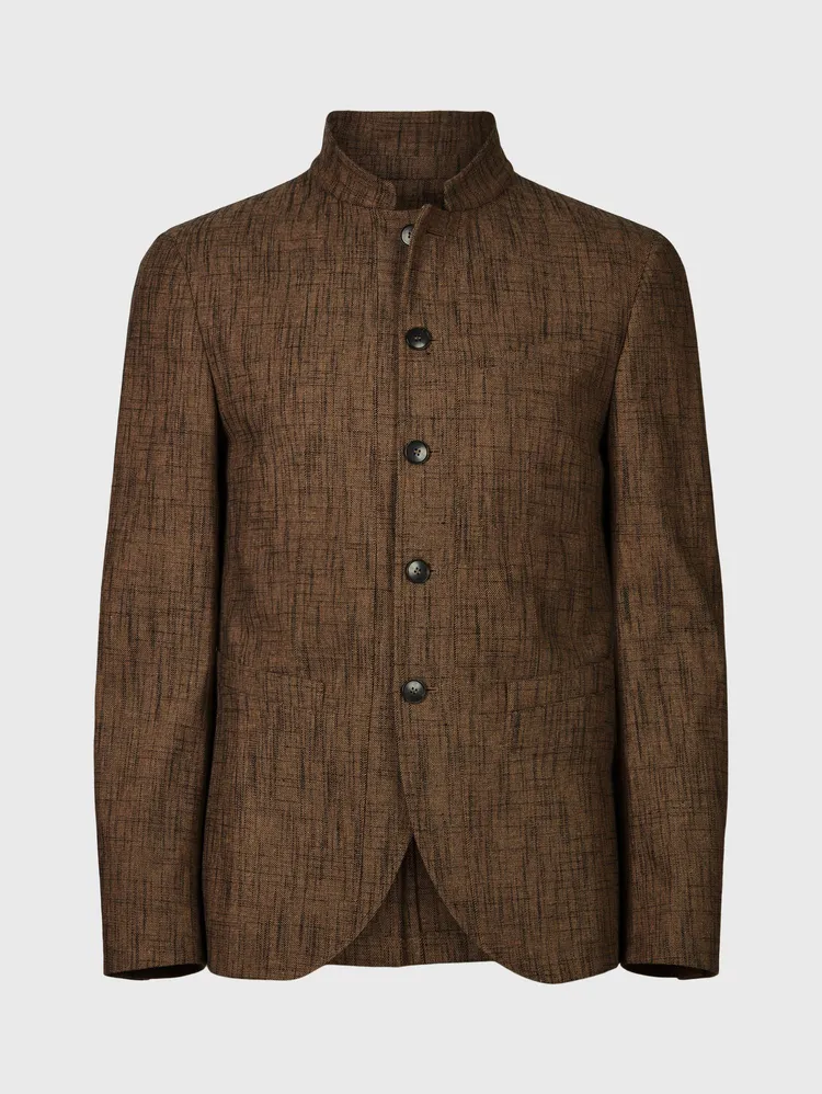 LUCE立領外套，4萬8700元。品牌提供