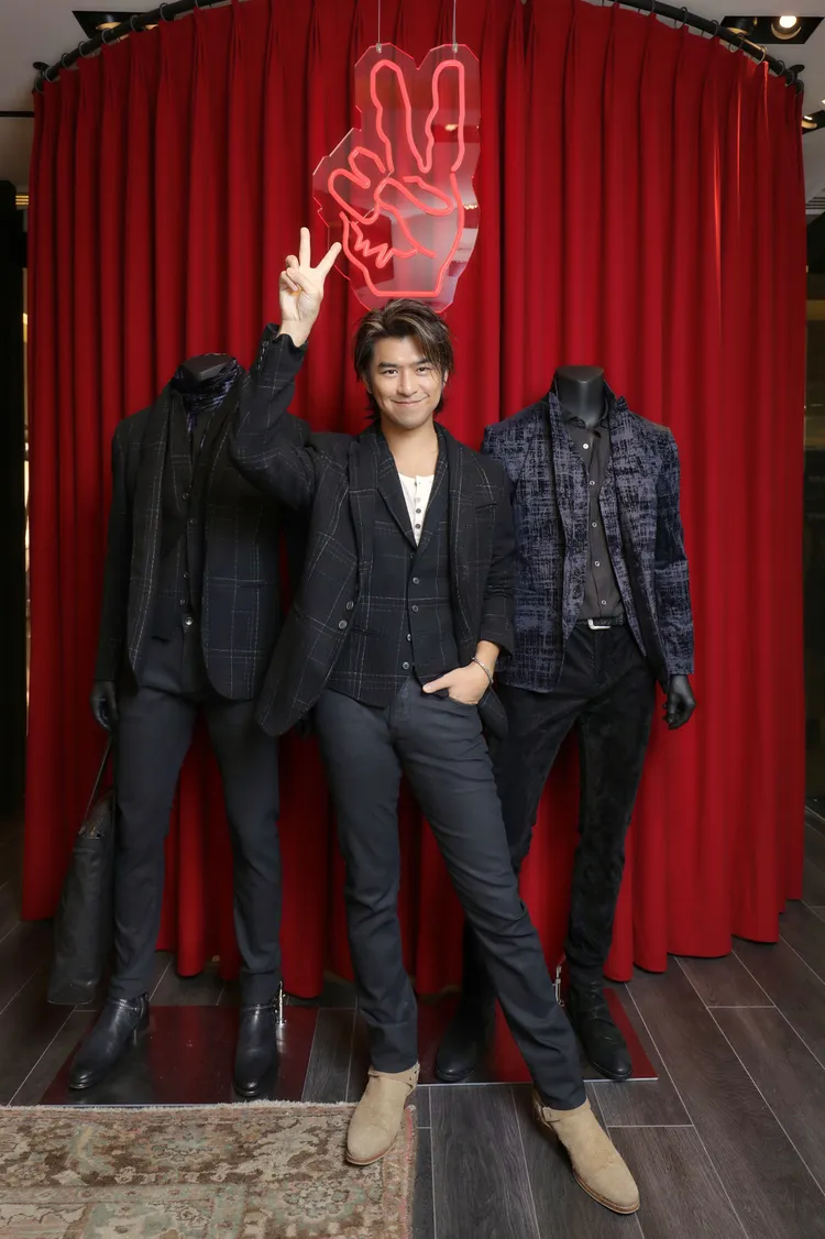 陳柏霖穿上john varvatos服裝爆發搖滾魂。品牌提供