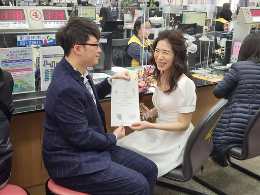 情定白色情人節   板橋戶政新人紀念日結婚登記放閃