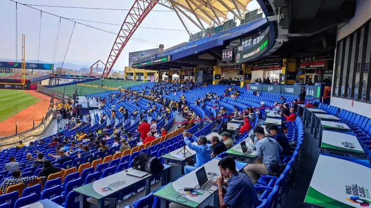 經典賽古巴對中信兄弟的熱身賽也有不少球迷入場。警方提供