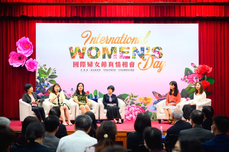 與會來賓都與現場與會及視訊的百餘名檢察官分享自己的經驗。最高檢察署提供