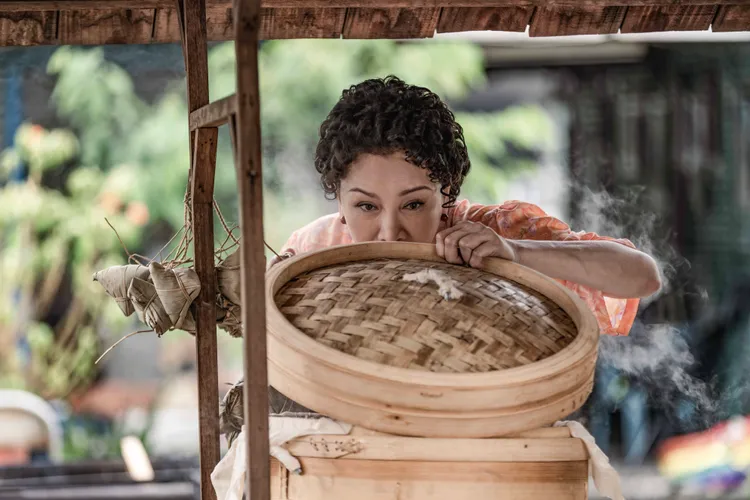 張瓊姿自曝角色是自己主動打電話跟李岳峰導演「盧」來的。公視、禾豐製作提供