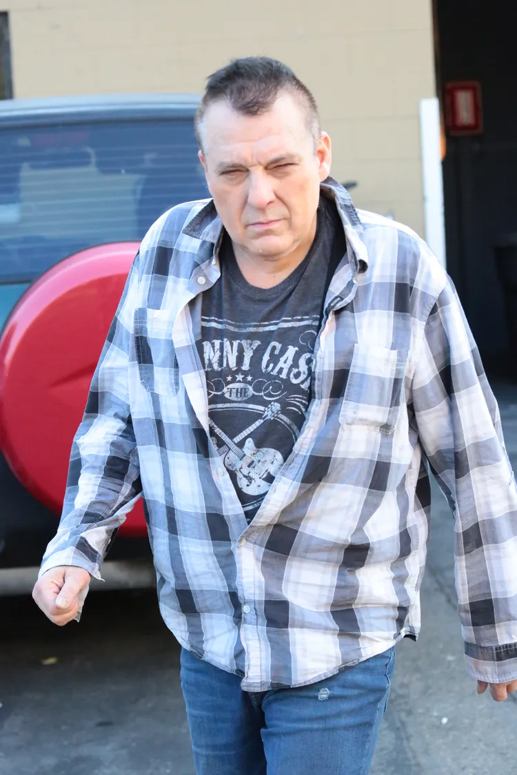 湯姆賽斯摩爾2年前外出被媒體目擊，已不復明星風采。達志