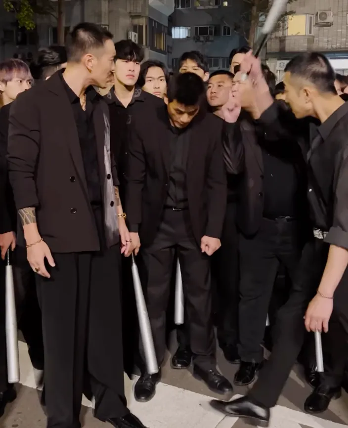 懷秋（右）K太吵鬧的小弟。翻攝王陽明IG