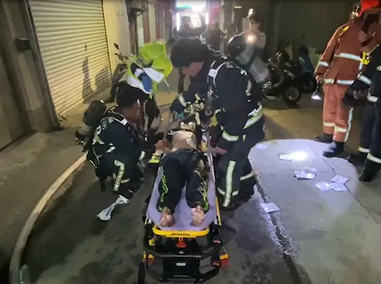 屋主孫子救出時已經沒有意識，送醫搶救仍宣告不治。讀者提供