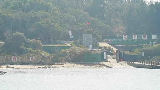 金門伙房兵游向中國　小粉紅狂譏「投誠過來雞蛋肉管夠」