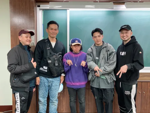 饒舌歌手斜槓當老師 大支熊仔都來了