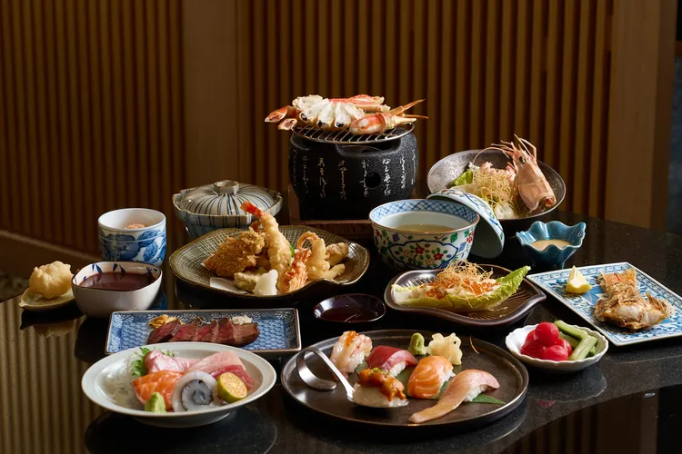 《閤豐割烹》饗套餐售價2980元起，採12道式的設計，從前菜到甘味的食材選用、醬汁及烹調方式研發，均是夫妻倆對美味的講究。業者提供