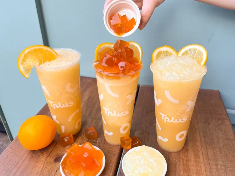 TPLUS茶加本次新品由左至右為陽光普照鮮柳綠、凍感陽光鮮柳綠、椰果咬咬鮮柳綠。業者提供