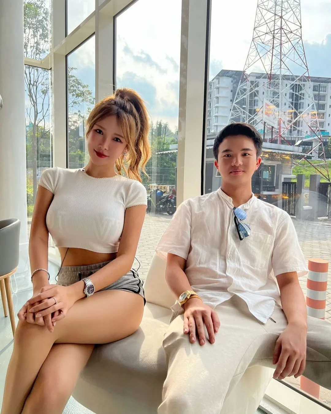 顏妃上月公開與男友戀情。取自顏妃IG