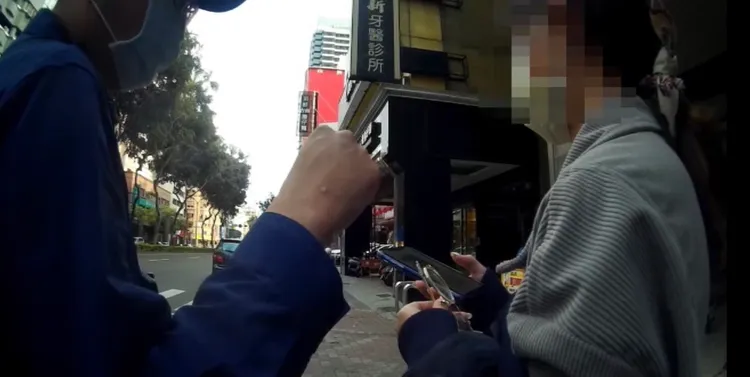 警方向吳女說明沒有「皓晨」，對方是詐騙集團想騙錢。讀者提供