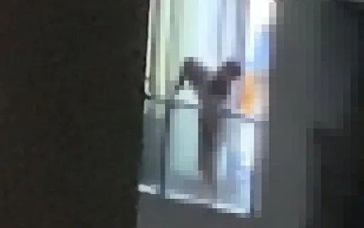 妻怒斥不關心小孩！桃園男竟發狂抓起6歲兒　帶到10樓陽台作勢往下丟