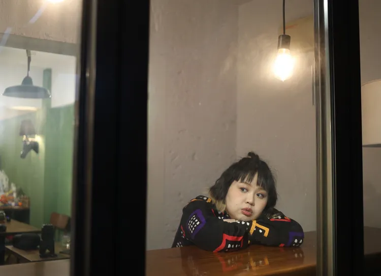 大文常為酸民留言走心。娛樂中心攝