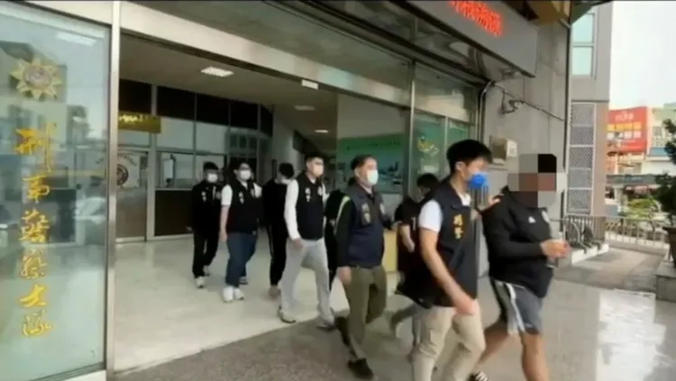 高市刑大日前查獲詐騙集團，8男1女移送法辦。翻攝畫面