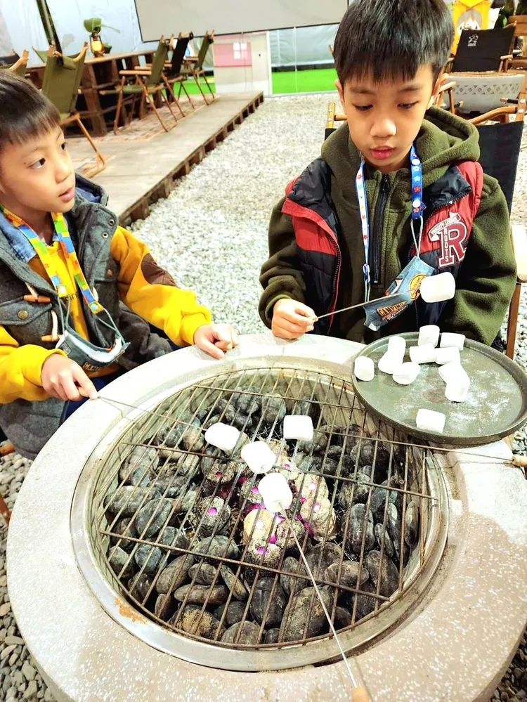 陳仙梅２個寶貝兒子。翻攝陳仙梅臉書