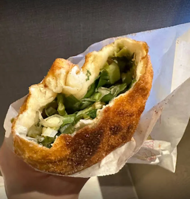 該店的蔥油餅。翻攝自店家臉書