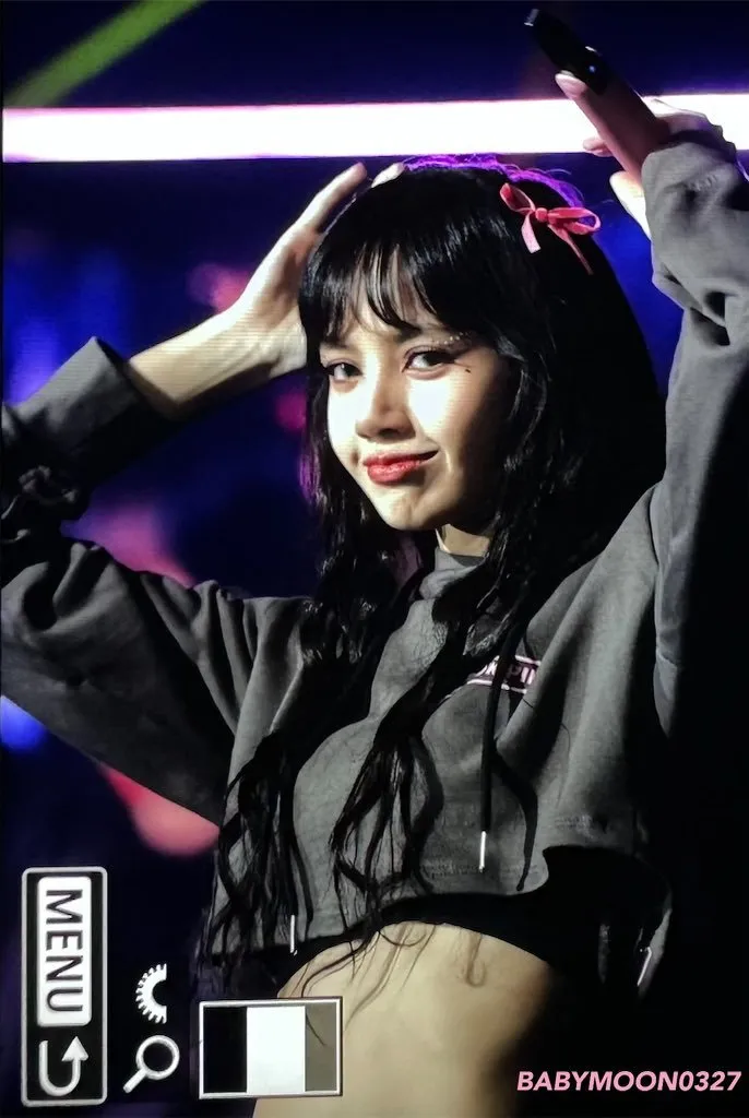 Lisa笑容甜美。翻攝BABYMOON0327