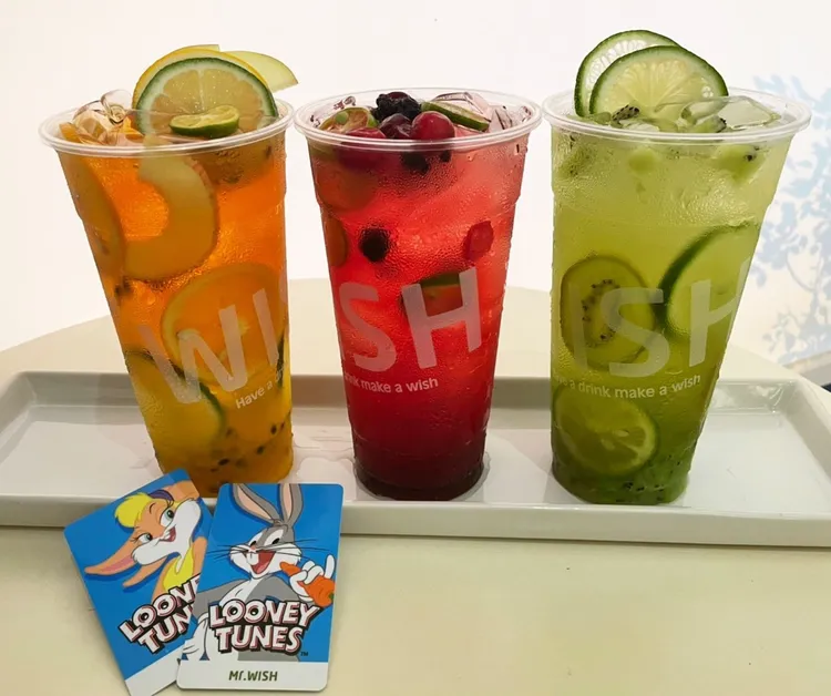 Mr.Wish鮮果茶玩家攜手「華納兄弟探索全球消費性產品部門」推出樂一通Looney Tunes系列2款超可愛會員卡。業者提供