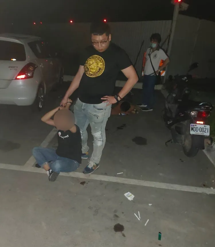 警方逮捕共犯。翻攝畫面