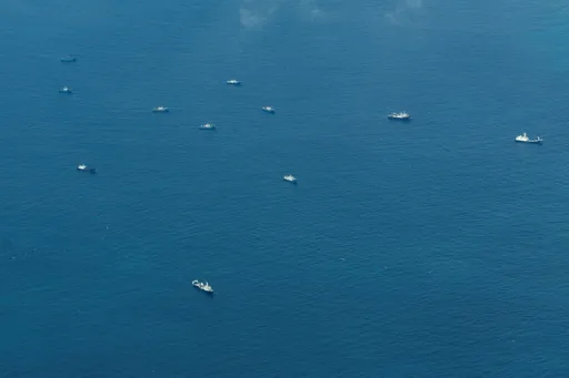 南海升溫!菲海防飛臨南沙群島 中國海警7度厲聲驅趕:馬上離開