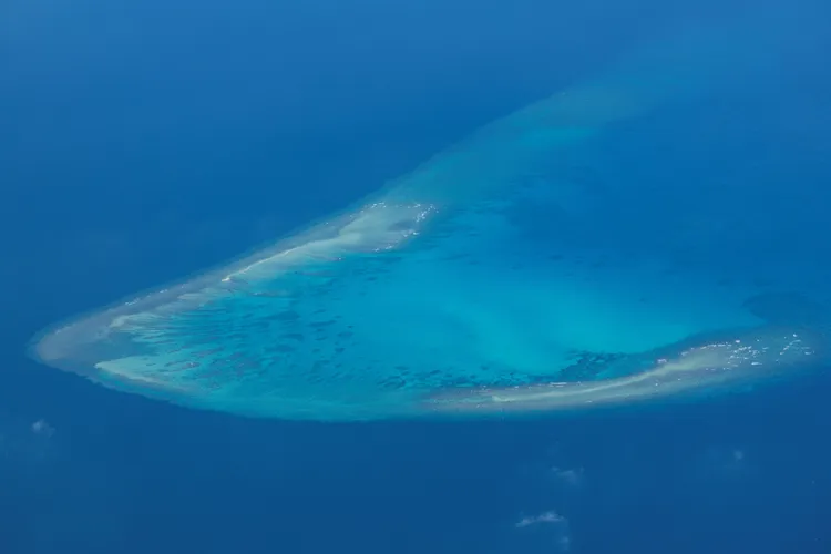 南沙群島鱟藤礁（Iroquois Reef，又譯「易洛魁礁」）。路透社