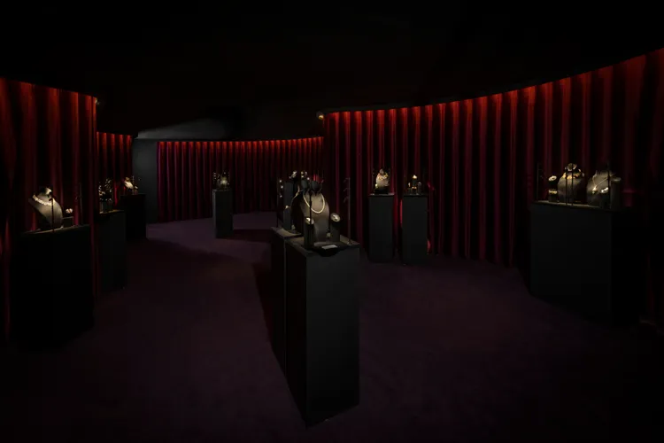 此次TIFFANY首度移師高雄舉辦的珠寶展中，現場還展出了多件出自傳奇大師Jean Schlumberger的作品。品牌提供