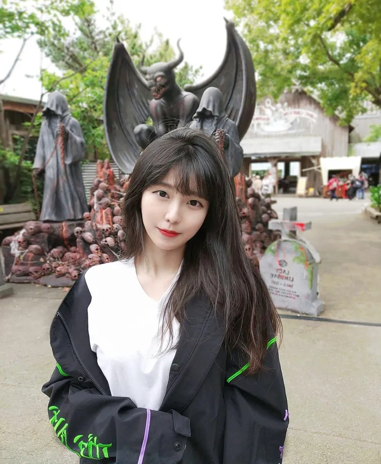 阿倪喜歡到處旅行拍照。