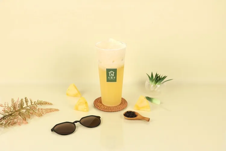 旺來翡翠大杯售價75元。業者提供