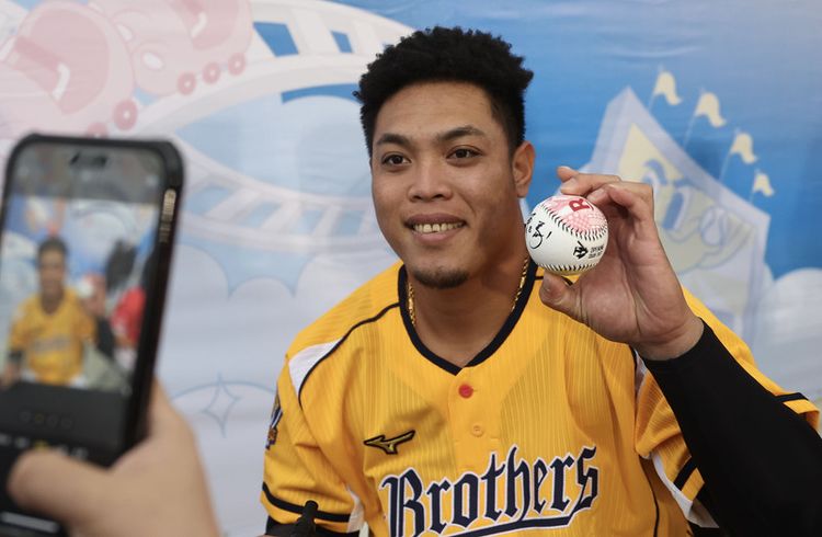 中信兄弟陈子豪新发型亮相 被队友詹子贤笑亏「像河马」｜壹苹新闻网