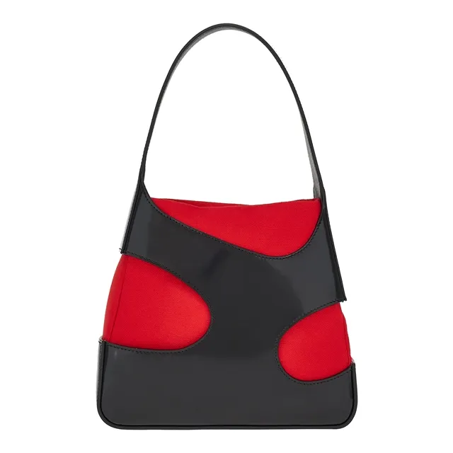 迷你鏤空剪裁黑色皮革紅色帆布手提包，6萬6900元。品牌提供