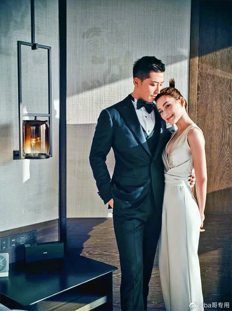 何超蓮、竇驍交往四年終於傳出喜訊。翻攝清潭洞千頌伊微博