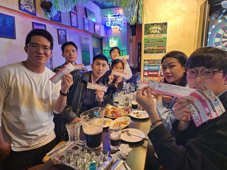 韓國天團BLACKPINK上週末在高雄開唱，大批歌迷湧進高雄。經發局提供