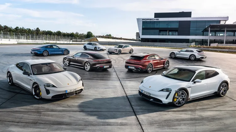 保時捷2022年全球年度交車數量達30萬9884輛，其中Taycan純電車系3萬4801輛的交車數。原廠照片