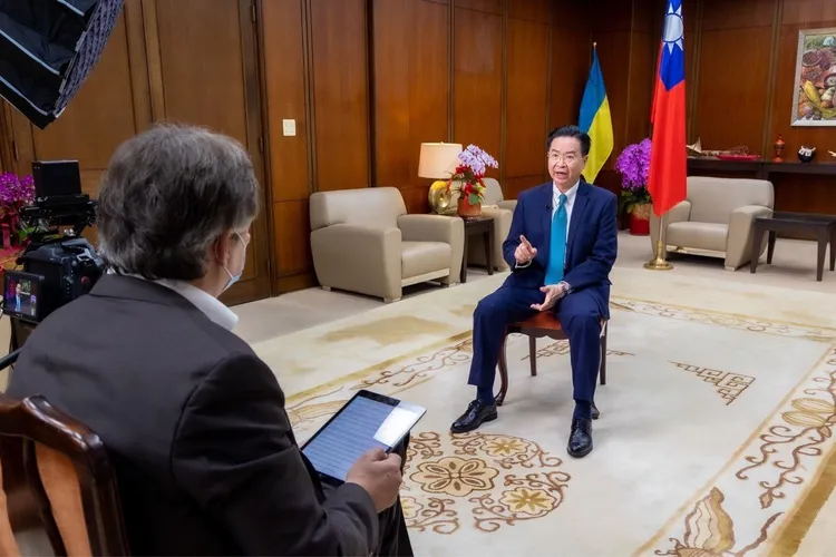 吳釗燮說，中國無意與台灣對話，而是拋出一中原則要求台灣接受。外交部提供