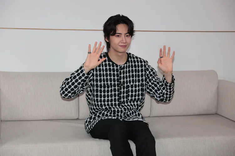 李鎭赫向媒體打招呼。彭欣偉攝